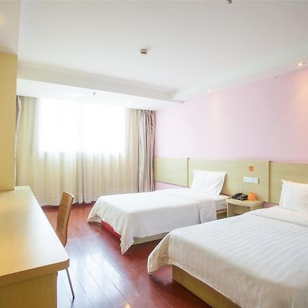 7Days Inn Guangzhou New Tianhe Park Екстериор снимка