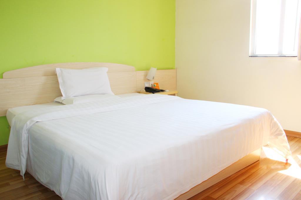 7Days Inn Guangzhou New Tianhe Park Екстериор снимка