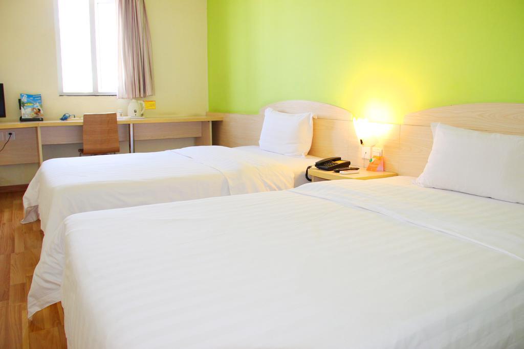 7Days Inn Guangzhou New Tianhe Park Екстериор снимка