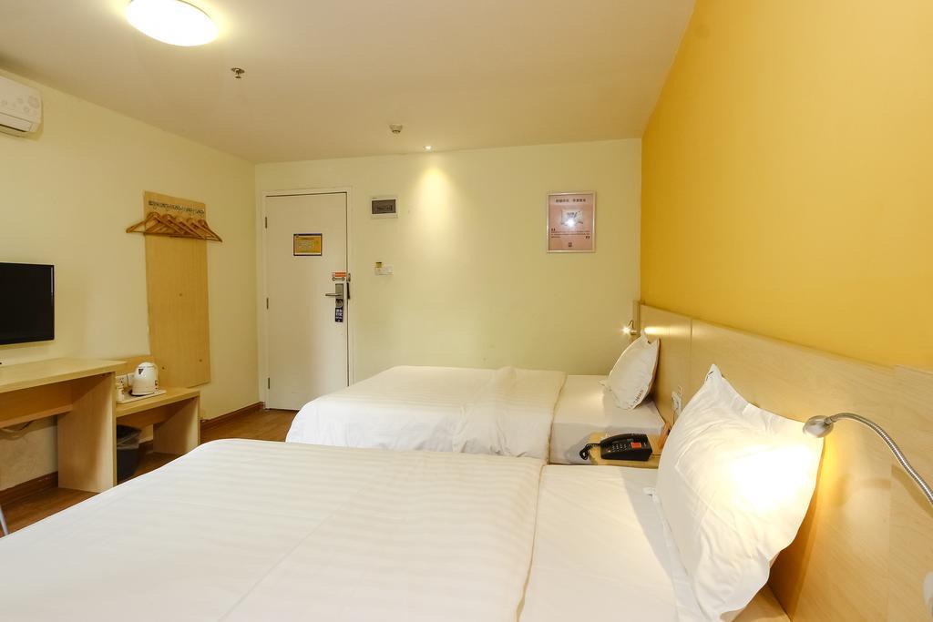 7Days Inn Guangzhou New Tianhe Park Екстериор снимка