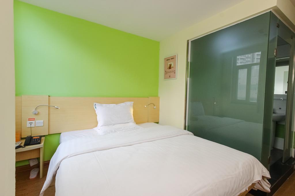 7Days Inn Guangzhou New Tianhe Park Екстериор снимка