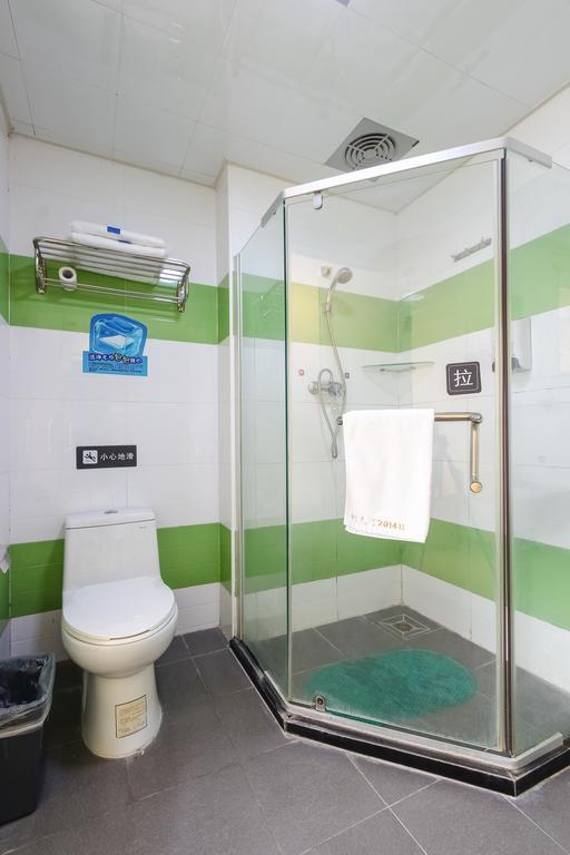 7Days Inn Guangzhou New Tianhe Park Екстериор снимка