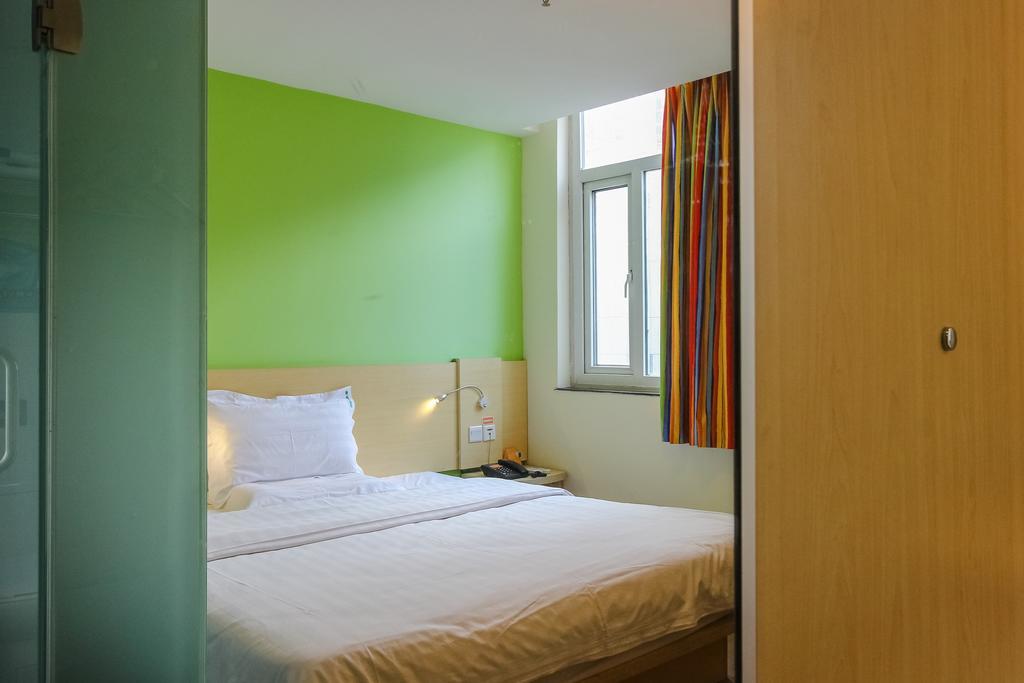 7Days Inn Guangzhou New Tianhe Park Екстериор снимка