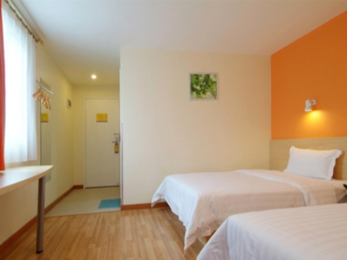 7Days Inn Guangzhou New Tianhe Park Екстериор снимка